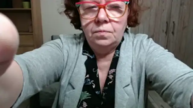 Adelewildx online show from May 2026 07:30:02 PM