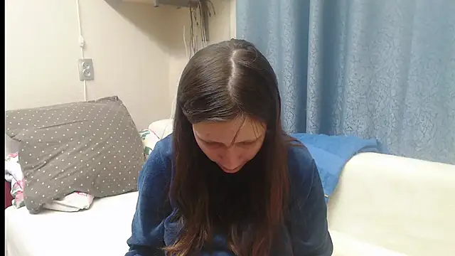 Snapshot of alisacucumber chatting on January 2025 07:21:01 PM alisacucumber online show from January 2025 07:21:01 PM