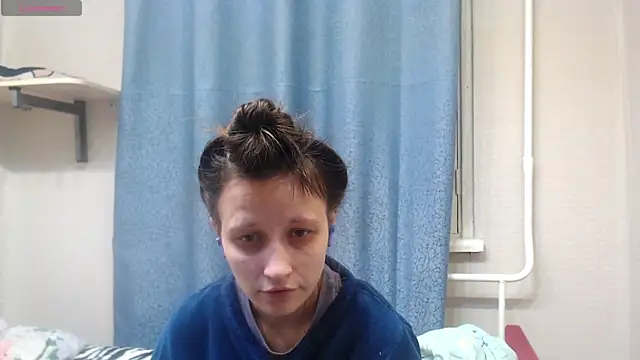 alisacucumber online show from December 2025 02:24:02 PM