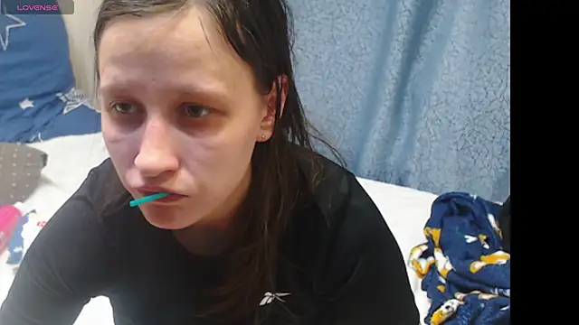 alisacucumber online show from February 2026 07:17:02 PM