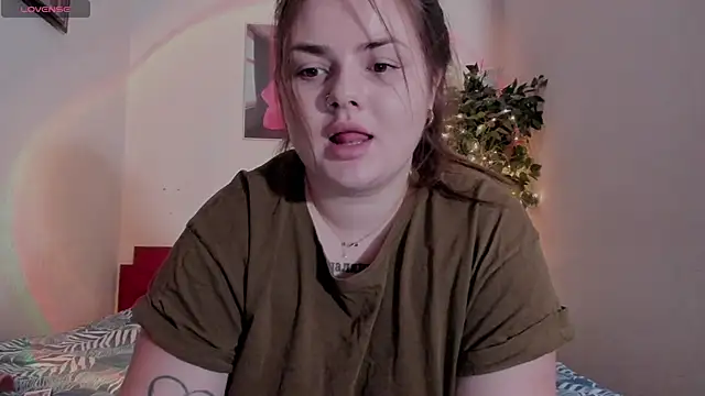 Snapshot of Eva_Shameless chatting on December 2024 05:29:02 PM Eva Shameless online show from December 2024 05:29:02 PM
