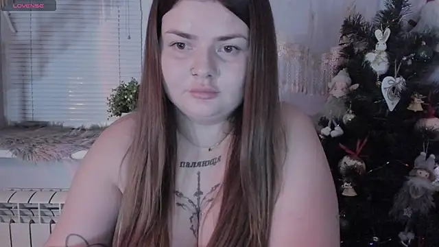 Snapshot of Eva_Shameless chatting on December 2024 06:17:02 PM Eva Shameless online show from December 2024 06:17:02 PM