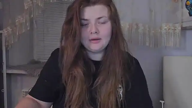 Snapshot of Eva_Shameless chatting on February 2025 06:23:02 PM Eva Shameless online show from February 2025 06:23:02 PM