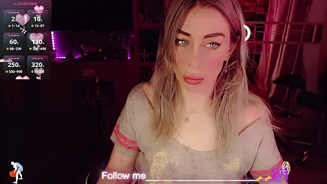 Snapshot of AnnieGOld_ chatting on March 2026 11:24:01 PM AnnieGOld online show from March 2026 11:24:01 PM