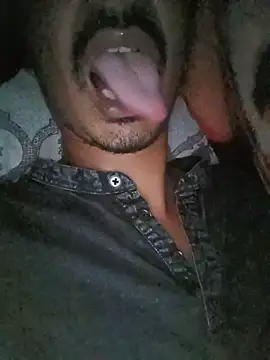 dreamtoungelick69 online show from June 2026 10:43:02 PM