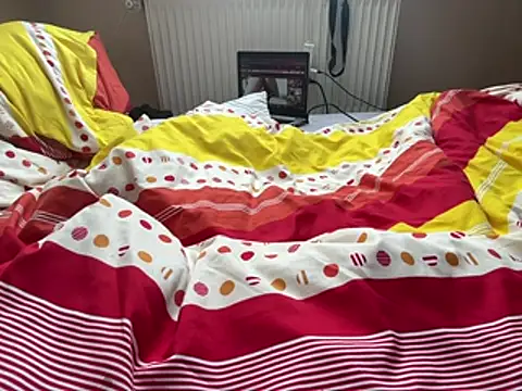 Snapshot of Chris-LE91 chatting on April 2026 05:41:01 AM Chris-LE91 online show from April 2026 05:41:01 AM