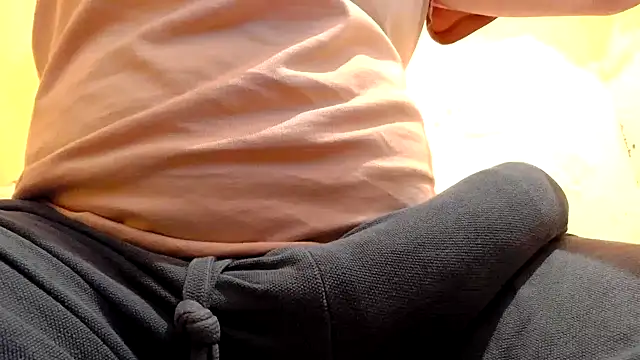 Snapshot of gae89tano chatting on October 2025 06:38:02 PM gae89tano online show from October 2025 06:38:02 PM