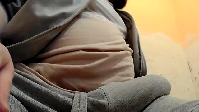 Snapshot of gae89tano chatting on November 2025 11:22:01 AM gae89tano online show from November 2025 11:22:01 AM