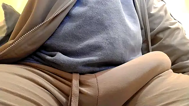 Snapshot of gae89tano chatting on November 2025 08:22:02 AM gae89tano online show from November 2025 08:22:02 AM