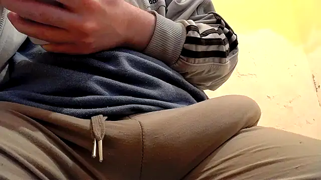 Snapshot of gae89tano chatting on November 2025 10:20:02 PM gae89tano online show from November 2025 10:20:02 PM