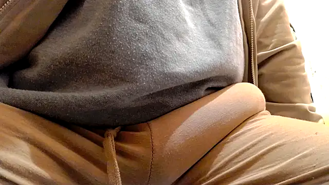 Snapshot of gae89tano chatting on November 2025 10:07:01 AM gae89tano online show from November 2025 10:07:01 AM