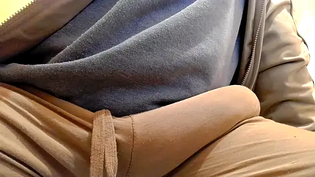 Snapshot of gae89tano chatting on November 2025 10:24:01 PM gae89tano online show from November 2025 10:24:01 PM