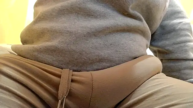 Snapshot of gae89tano chatting on December 2025 08:48:02 PM gae89tano online show from December 2025 08:48:02 PM