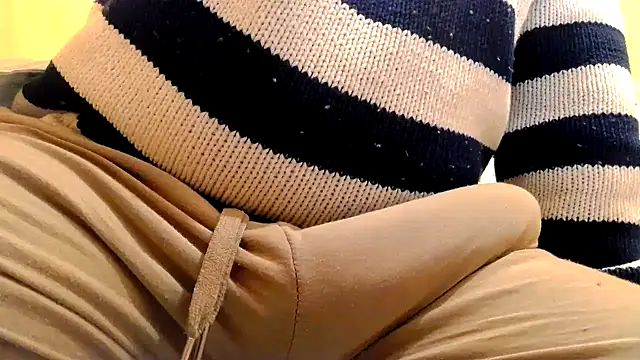 Snapshot of gae89tano chatting on December 2025 10:54:02 AM gae89tano online show from December 2025 10:54:02 AM