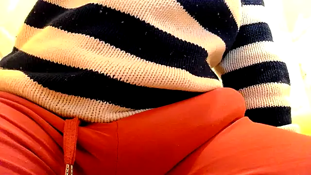 Snapshot of gae89tano chatting on December 2025 10:33:01 AM gae89tano online show from December 2025 10:33:01 AM