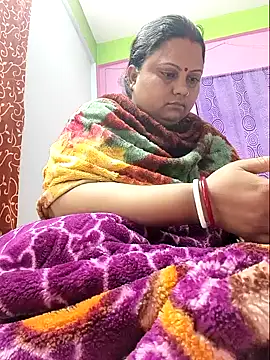 Snapshot of yourssoumi chatting on January 2025 02:54:01 AM yourssoumi online show from January 2025 02:54:01 AM