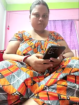 Snapshot of yourssoumi chatting on January 2025 06:31:02 AM yourssoumi online show from January 2025 06:31:02 AM