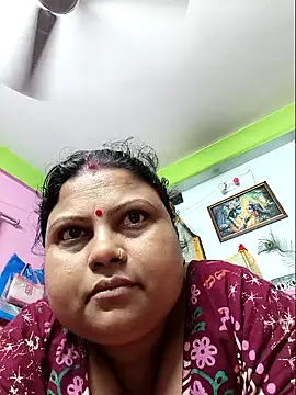 Snapshot of yourssoumi chatting on January 2025 03:19:02 AM yourssoumi online show from January 2025 03:19:02 AM