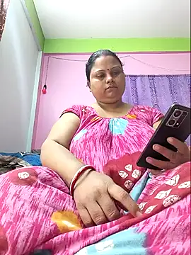Snapshot of yourssoumi chatting on January 2025 03:12:01 AM yourssoumi online show from January 2025 03:12:01 AM