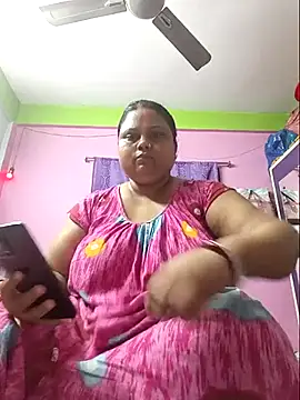 Snapshot of yourssoumi chatting on February 2025 04:28:01 PM yourssoumi online show from February 2025 04:28:01 PM