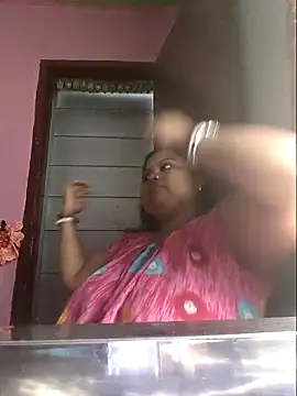 Snapshot of yourssoumi chatting on February 2025 08:18:01 AM yourssoumi online show from February 2025 08:18:01 AM