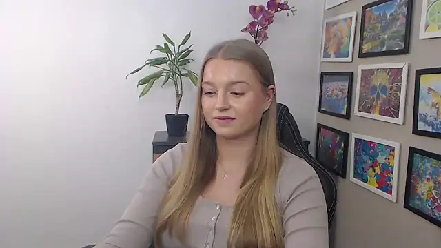 Mysteryerica online show from January 2025 12:36:01 PM