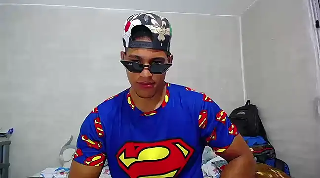 Snapshot of teddyfit19cm chatting on March 2025 01:28:01 AM teddyfit19cm online show from March 2025 01:28:01 AM