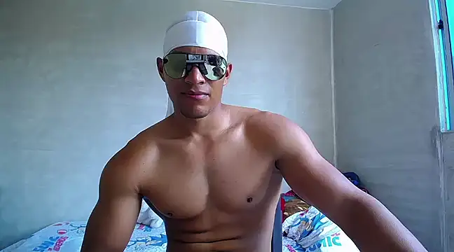 Snapshot of teddyfit19cm chatting on March 2025 03:14:02 PM teddyfit19cm online show from March 2025 03:14:02 PM