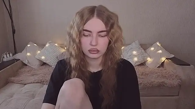 ViolettaLopez online show from March 2026 01:37:01 PM