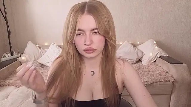ViolettaLopez online show from June 2026 11:00:01 AM