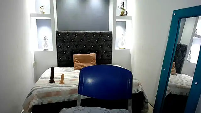 Snapshot of sexy_latynx chatting on November 2025 03:36:01 PM sexy latynx online show from November 2025 03:36:01 PM