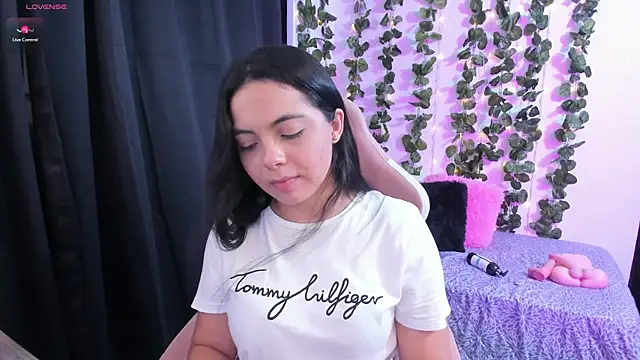 Snapshot of ashley_morgan_18 chatting on October 2025 03:13:02 AM ashley morgan 18 online show from October 2025 03:13:02 AM