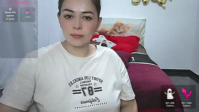mayhott2 online show from May 2026 02:17:01 AM