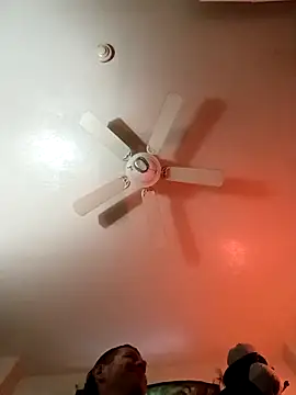 Snapshot of thefire420 chatting on November 2025 04:07:02 PM thefire420 online show from November 2025 04:07:02 PM