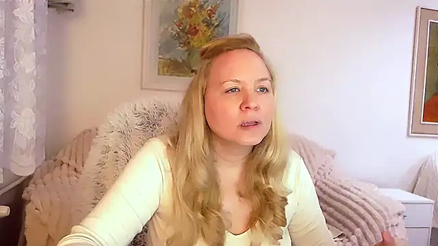 Sarah4you online show from February 2025 09:47:02 PM