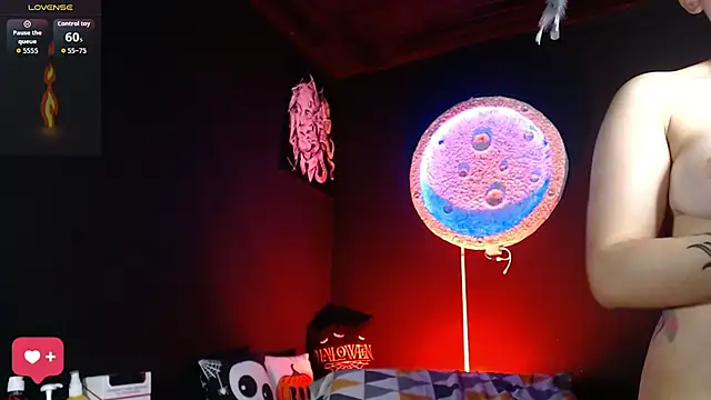 Snapshot of girl_intense444 chatting on October 2025 12:57:02 PM girl intense444 online show from October 2025 12:57:02 PM