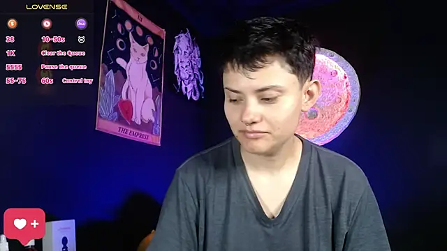 girl intense444 online show from November 2025 01:04:02 PM