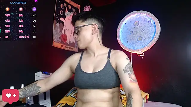 girl intense444 online show from June 2026 07:39:02 PM