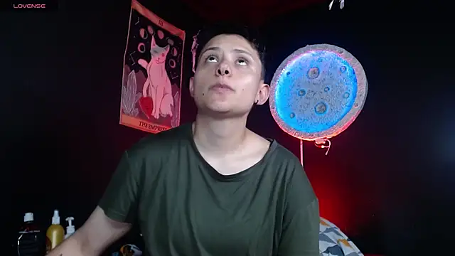 girl intense444 online show from June 2026 07:35:01 PM