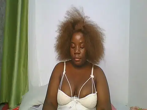Snapshot of Deliciousgal chatting on February 2025 09:25:02 PM Deliciousgal online show from February 2025 09:25:02 PM