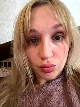 Snapshot of ModelEva chatting on October 2025 08:53:02 AM ModelEva online show from October 2025 08:53:02 AM