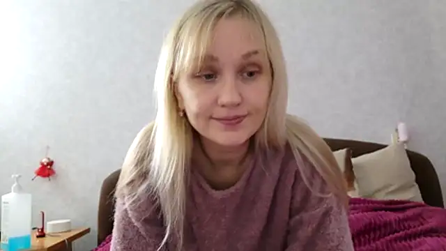 Snapshot of ModelEva chatting on October 2025 09:32:01 AM ModelEva online show from October 2025 09:32:01 AM