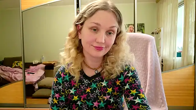 Snapshot of ModelEva chatting on April 2026 01:41:02 PM ModelEva online show from April 2026 01:41:02 PM