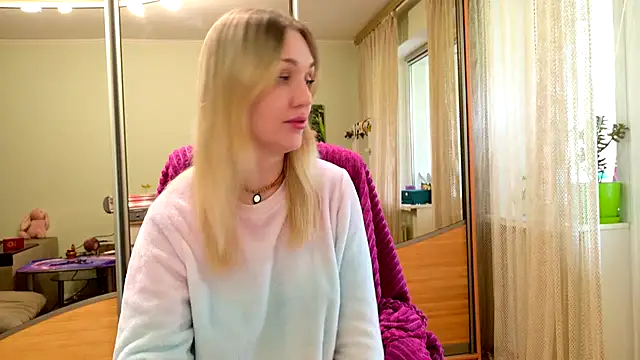 Snapshot of ModelEva chatting on May 2026 07:57:02 AM ModelEva online show from May 2026 07:57:02 AM