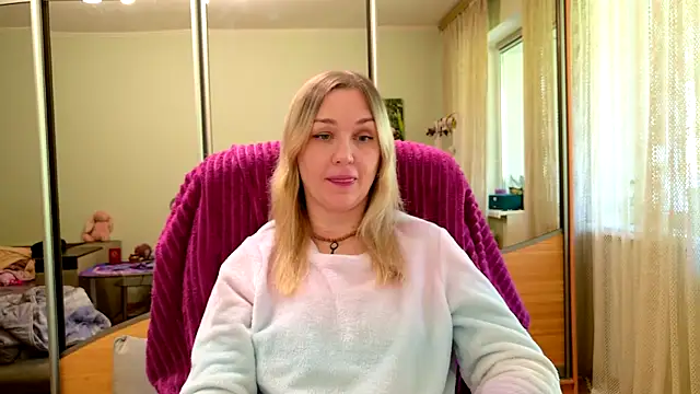 Snapshot of ModelEva chatting on May 2026 08:42:02 AM ModelEva online show from May 2026 08:42:02 AM