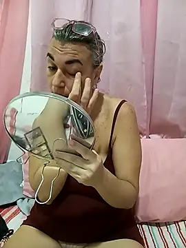 Snapshot of Katy_Randy chatting on February 2025 08:42:02 PM Katy Randy online show from February 2025 08:42:02 PM