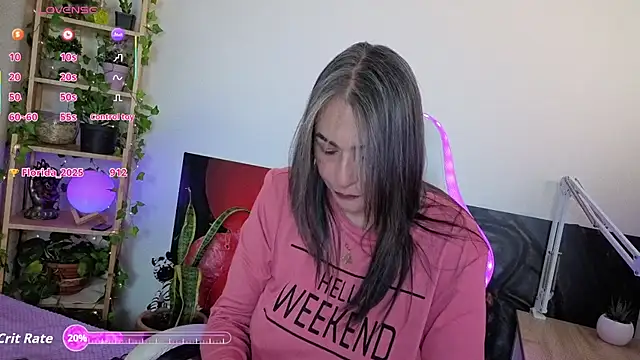 Snapshot of Katy_Randy chatting on October 2025 11:57:01 PM Katy Randy online show from October 2025 11:57:01 PM