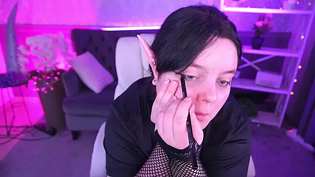 Snapshot of LittleShyy chatting on March 2026 01:49:01 PM LittleShyy online show from March 2026 01:49:01 PM