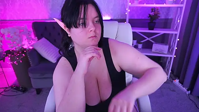 Snapshot of LittleShyy chatting on March 2026 02:01:01 PM LittleShyy online show from March 2026 02:01:01 PM