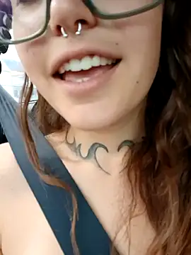 Blulilla69 online show from September 2025 01:11:02 PM